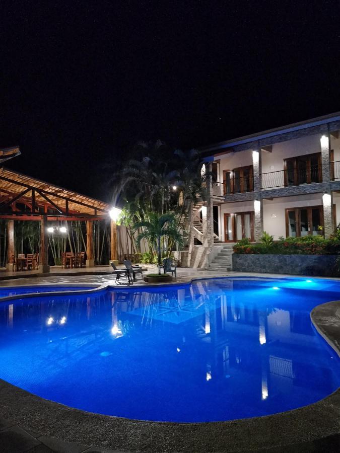 Hotel Amira คาร์ริลโล ภายนอก รูปภาพ
